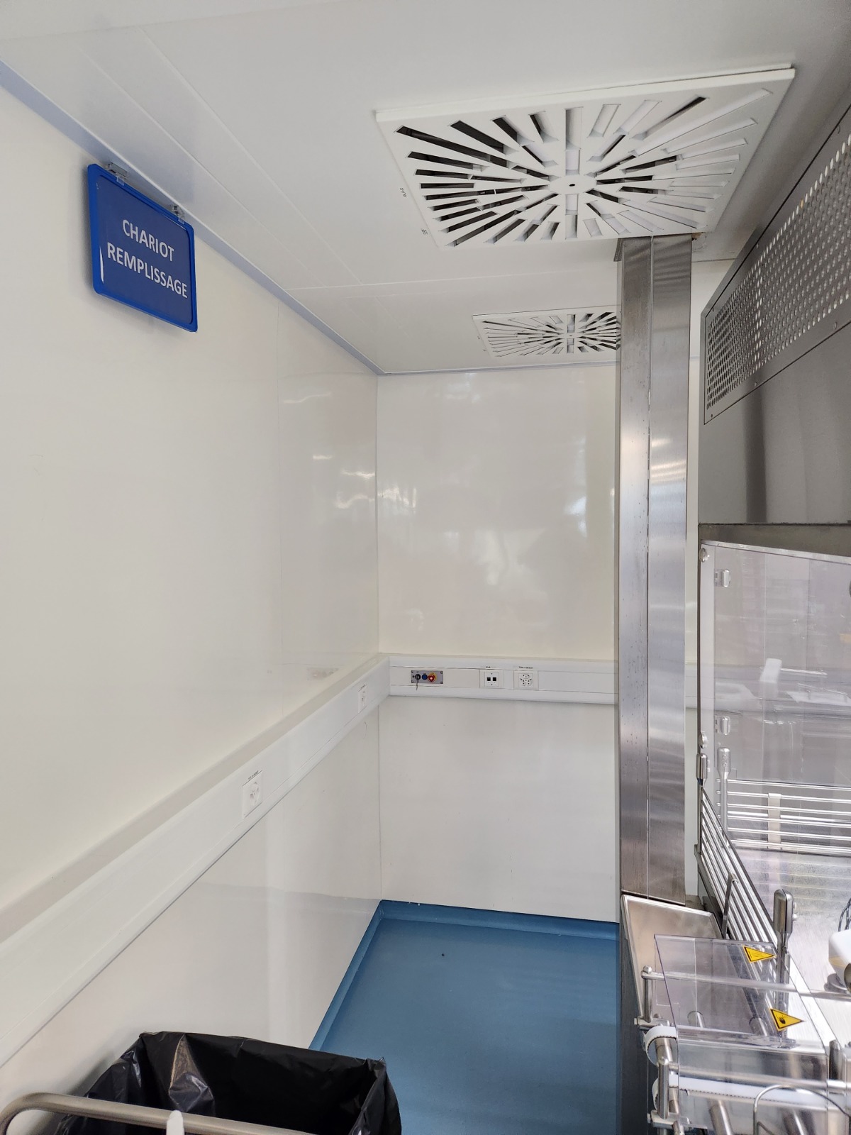 Clean room — controlled environment