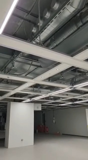 Clean room — controlled environment